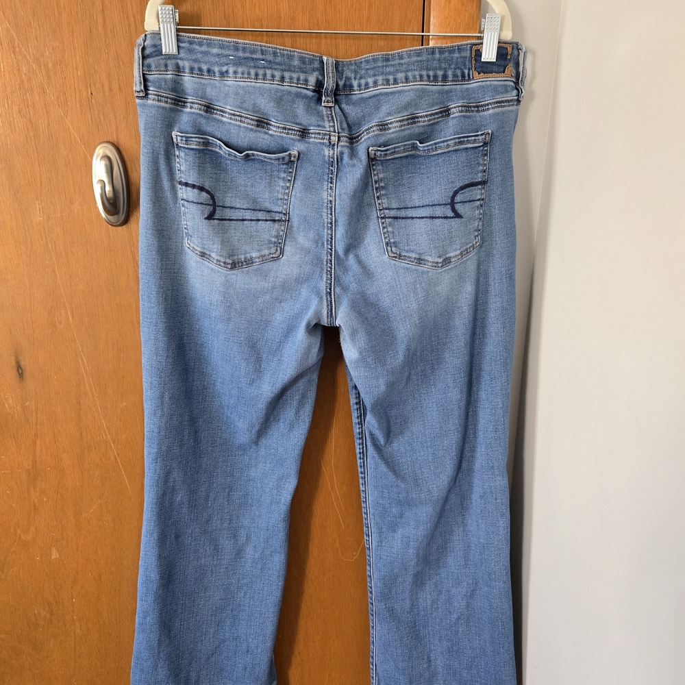 Classic Blue Women's Jeans - Picture 3 of 9